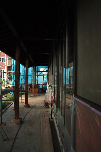 「左官工事が始まる、モルタルの下塗り完了？」畳ハウスの施工事例写真